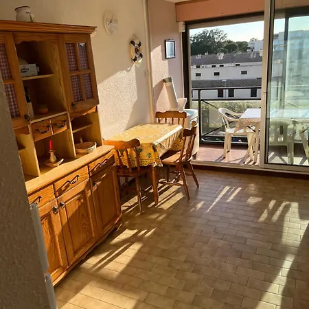 Au 2eme Etage Du Lagon Bleu Daire *